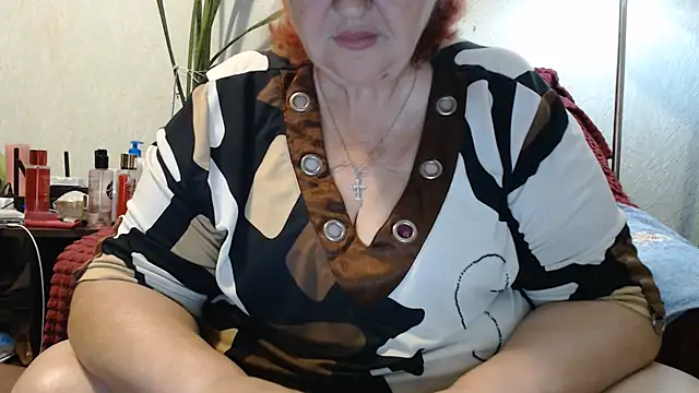 DeniseeRosea online show from July 11, 2026, 6:52 pm