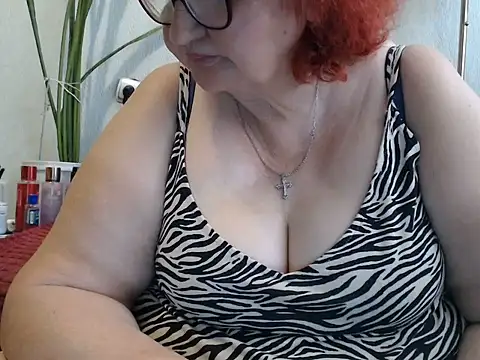 Snapshot of DeniseeRosea chatting on June 18, 2026, 9:14 am DeniseeRosea online show from June 18, 2026, 9:14 am