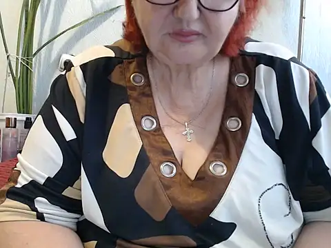 Snapshot of DeniseeRosea chatting on June 16, 2026, 7:52 am DeniseeRosea online show from June 16, 2026, 7:52 am
