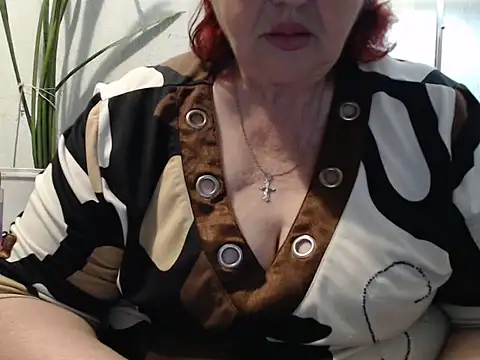 Snapshot of DeniseeRosea chatting on June 2, 2026, 11:16 pm DeniseeRosea online show from June 2, 2026, 11:16 pm
