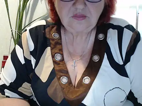 Snapshot of DeniseeRosea chatting on June 14, 2026, 7:37 pm DeniseeRosea online show from June 14, 2026, 7:37 pm