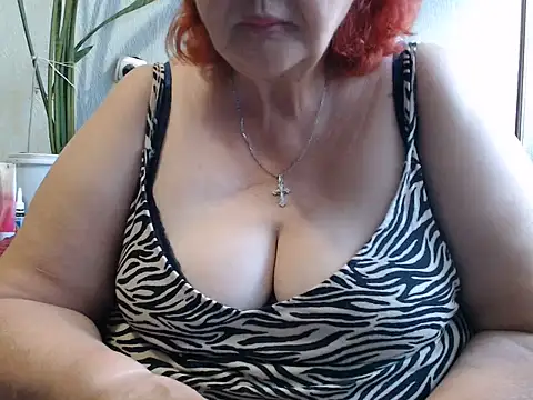 DeniseeRosea online show from July 21, 2026, 3:02 pm