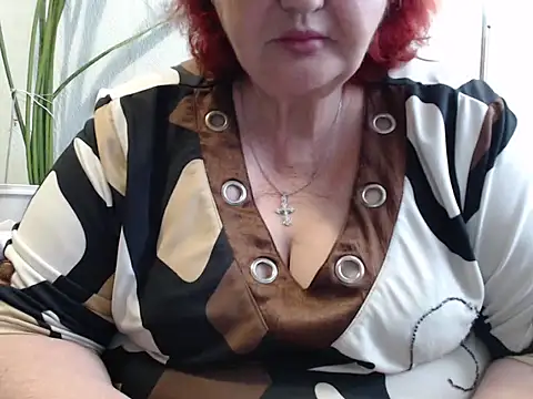 Snapshot of DeniseeRosea chatting on June 2, 2026, 9:09 am DeniseeRosea online show from June 2, 2026, 9:09 am