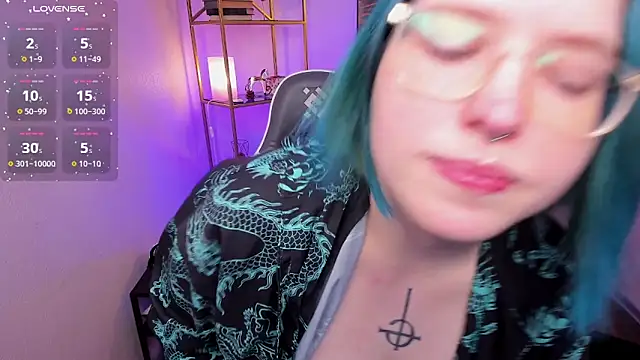 Snapshot of Manic_pixie_ chatting on July 25, 2026, 3:29 pm Manic pixie online show from July 25, 2026, 3:29 pm