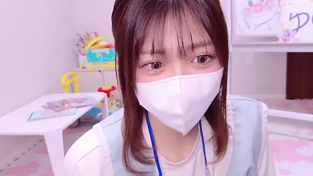 Snapshot of NA-KAREN-V8 chatting on November 12, 2025, 11:58 am NA-KAREN-V8 online show from November 12, 2025, 11:58 am