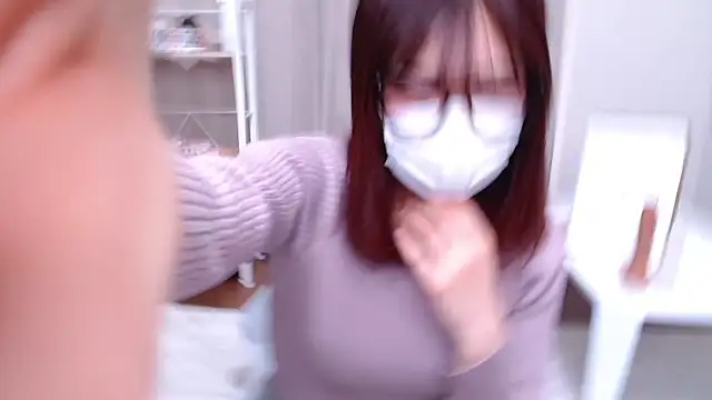 Snapshot of NA-KAREN-V8 chatting on December 1, 2025, 1:56 pm NA-KAREN-V8 online show from December 1, 2025, 1:56 pm