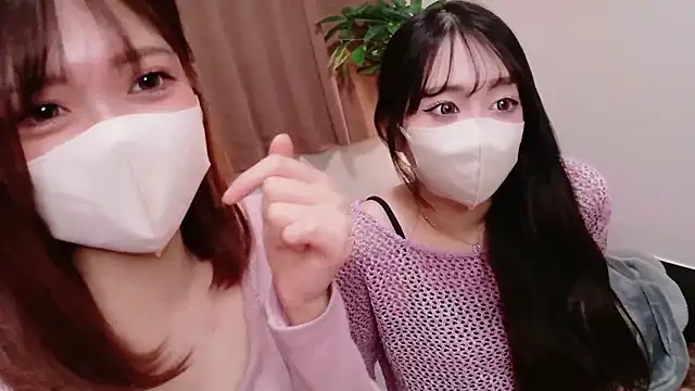 Snapshot of NA-KAREN-V8 chatting on November 21, 2025, 1:21 pm NA-KAREN-V8 online show from November 21, 2025, 1:21 pm