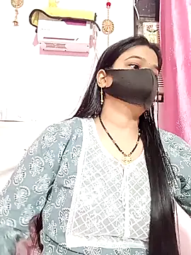 Snapshot of Simran-001 chatting on October 25, 2025, 2:07 pm Simran-001 online show from October 25, 2025, 2:07 pm