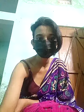 Snapshot of Bong-lady chatting on February 24, 2025, 9:53 am Bong-lady online show from February 24, 2025, 9:53 am