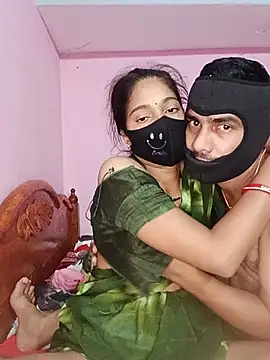 Snapshot of USHA_BHABHI chatting on July 18, 2026, 11:02 pm USHA BHABHI online show from July 18, 2026, 11:02 pm