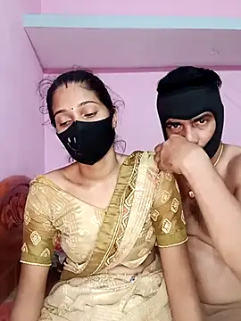 Snapshot of USHA_BHABHI chatting on August 5, 2026, 10:59 pm USHA BHABHI online show from August 5, 2026, 10:59 pm