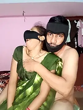Snapshot of USHA_BHABHI chatting on June 24, 2026, 11:24 pm USHA BHABHI online show from June 24, 2026, 11:24 pm