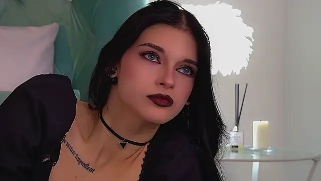 Snapshot of BeverlyMost chatting on September 13, 2025, 9:20 am BeverlyMost online show from September 13, 2025, 9:20 am