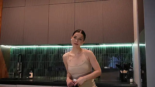 Snapshot of Sofa_01 chatting on March 8, 2026, 3:15 pm Sofa 01 online show from March 8, 2026, 3:15 pm