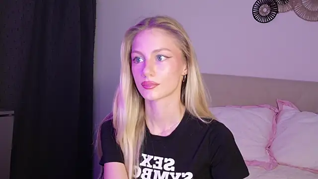 GabriellaOlsen online show from June 28, 2026, 4:35 pm