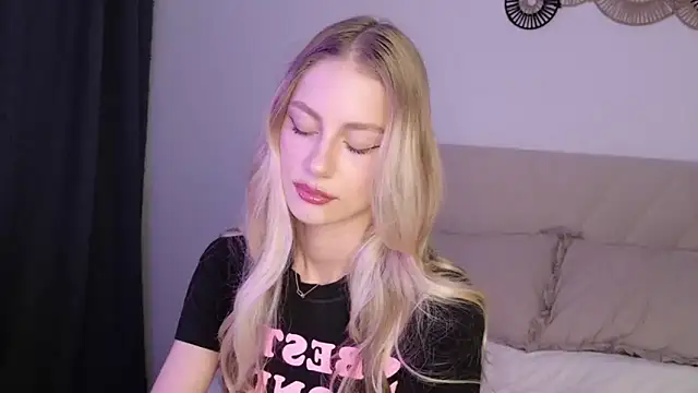 Snapshot of GabriellaOlsen chatting on June 18, 2026, 1:27 pm GabriellaOlsen online show from June 18, 2026, 1:27 pm
