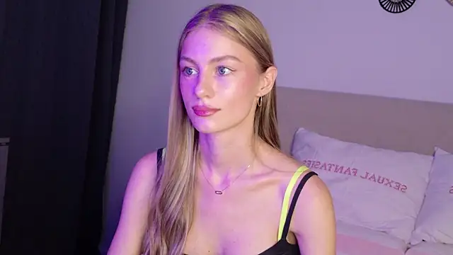 GabriellaOlsen online show from July 22, 2026, 4:31 pm
