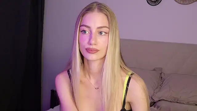GabriellaOlsen online show from July 6, 2026, 4:42 pm