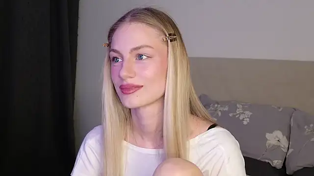 Snapshot of GabriellaOlsen chatting on June 1, 2026, 5:12 pm GabriellaOlsen online show from June 1, 2026, 5:12 pm