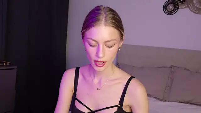 Snapshot of GabriellaOlsen chatting on June 23, 2026, 5:00 pm GabriellaOlsen online show from June 23, 2026, 5:00 pm