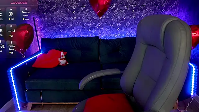AureliaBliss  online show from February 20, 2025, 4:36 pm