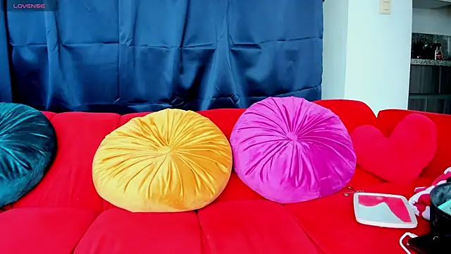 willow boobs online show from September 25, 2025, 7:20 pm