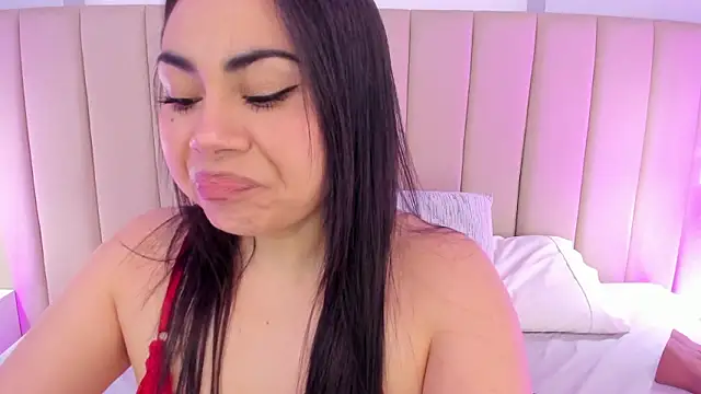 Naomymonroe  online show from March 12, 2026, 10:41 am