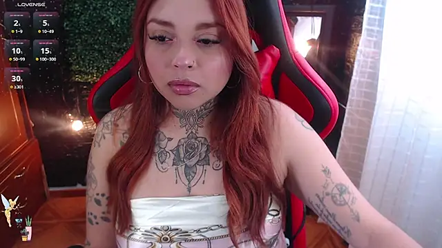 natyk m online show from November 10, 2025, 3:06 pm