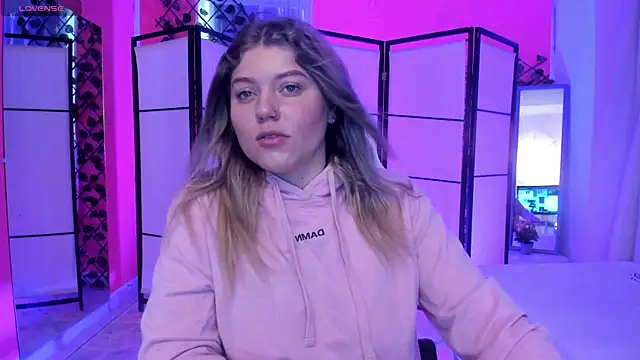 alaia greyy online show from February 23, 2026, 1:23 pm