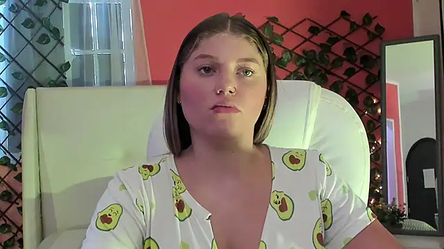 Snapshot of alaia_greyy chatting on May 19, 2026, 12:56 pm alaia greyy online show from May 19, 2026, 12:56 pm