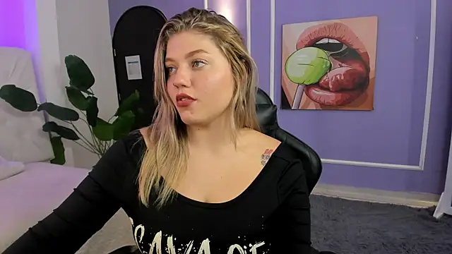 alaia greyy online show from November 18, 2025, 3:26 pm