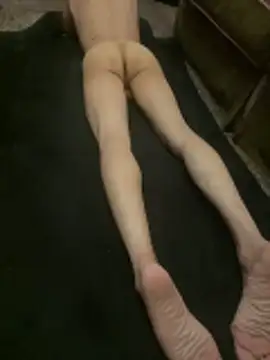 aebaleek2505 online show from March 10, 2026, 8:46 pm