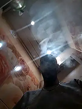 Snapshot of MaxDevilWhite chatting on November 17, 2025, 10:19 am MaxDevilWhite online show from November 17, 2025, 10:19 am