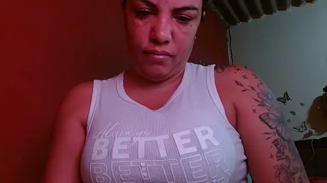 Snapshot of Tammyymilf chatting on October 13, 2025, 7:15 pm Tammyymilf online show from October 13, 2025, 7:15 pm