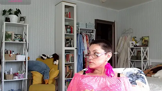 Soffya Soy online show from June 16, 2026, 7:41 am