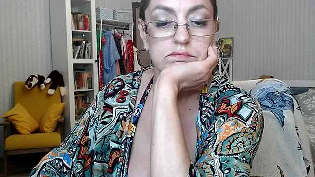Soffya Soy online show from June 3, 2026, 2:44 pm