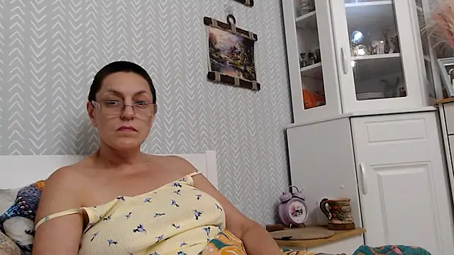 Soffya Soy online show from June 7, 2026, 10:48 pm