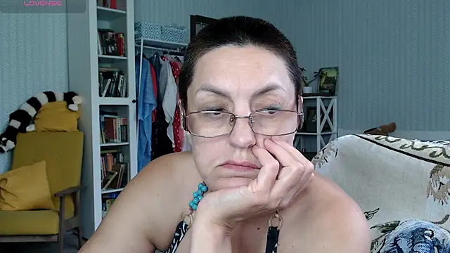 Soffya Soy online show from June 12, 2026, 8:01 am