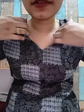 Snapshot of cute_IndianBabe chatting on May 18, 2026, 12:44 am cute IndianBabe online show from May 18, 2026, 12:44 am