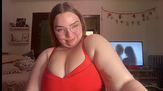 Snapshot of curvycate127 chatting on April 18, 2026, 5:32 am curvycate127 online show from April 18, 2026, 5:32 am