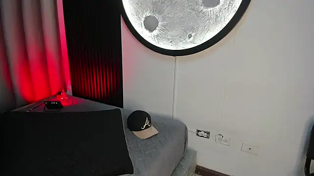 Snapshot of Martshall09 chatting on October 23, 2025, 9:35 pm Martshall09 online show from October 23, 2025, 9:35 pm