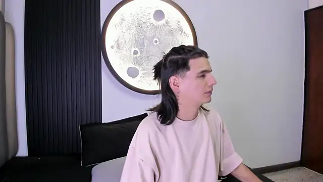 Snapshot of Martshall09 chatting on October 10, 2025, 9:15 pm Martshall09 online show from October 10, 2025, 9:15 pm