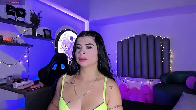 Snapshot of Martshall09 chatting on December 2, 2025, 9:16 pm Martshall09 online show from December 2, 2025, 9:16 pm