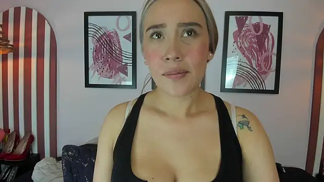 Snapshot of Lannajansen chatting on October 16, 2025, 6:38 pm Lannajansen online show from October 16, 2025, 6:38 pm