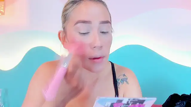 Snapshot of Lannajansen chatting on December 3, 2025, 12:48 pm Lannajansen online show from December 3, 2025, 12:48 pm