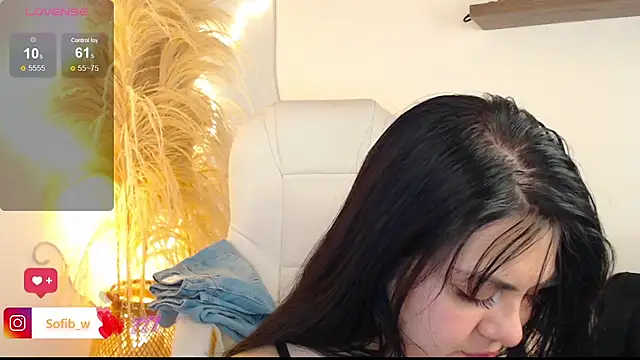 Snapshot of Sofi_BBW chatting on July 15, 2026, 12:34 pm Sofi BBW online show from July 15, 2026, 12:34 pm