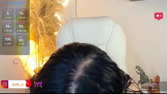 Snapshot of Sofi_BBW chatting on June 11, 2026, 12:46 pm Sofi BBW online show from June 11, 2026, 12:46 pm