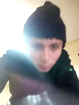 Snapshot of S4nt1luXx chatting on November 20, 2025, 10:52 pm S4nt1luXx online show from November 20, 2025, 10:52 pm