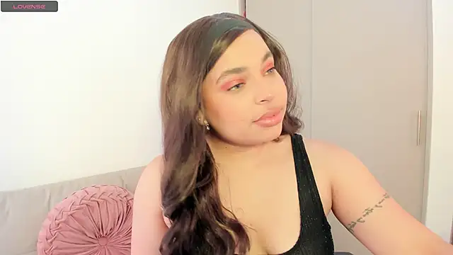 RachelRusso online show from October 12, 2025, 7:48 pm