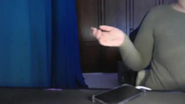 bunnyfox420 online show from December 16, 2025, 5:17 pm